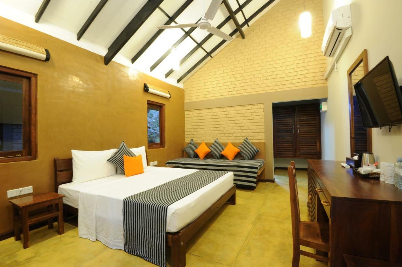 Melheim Beach Kalpitiya Luaran gambar