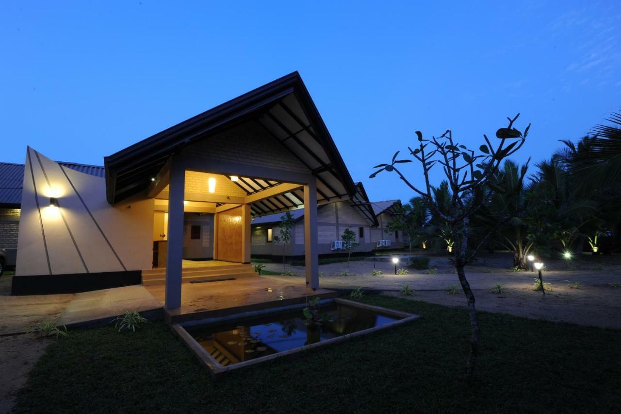 Melheim Beach Kalpitiya Luaran gambar