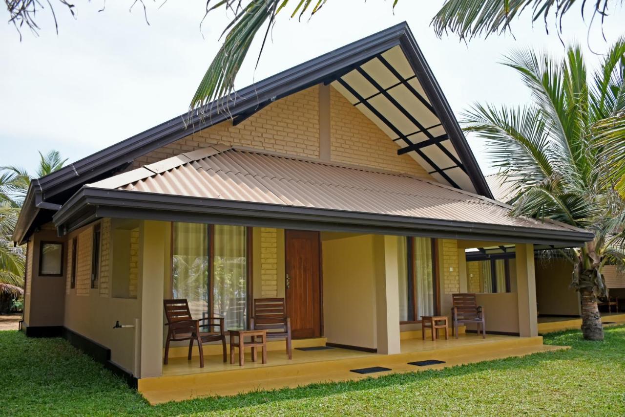 Melheim Beach Kalpitiya Luaran gambar